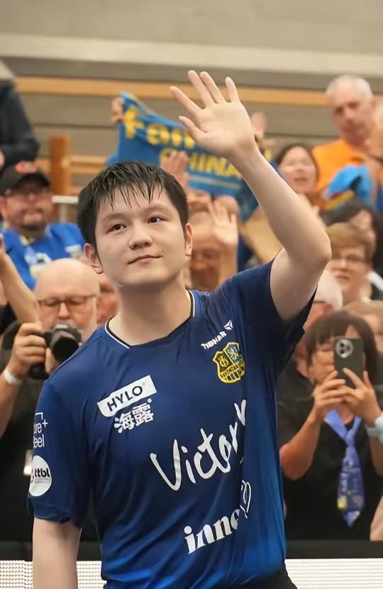 意媒：阿莱格里执教米兰只是媒体猜测，孔塞桑仍希望继续执教米兰.